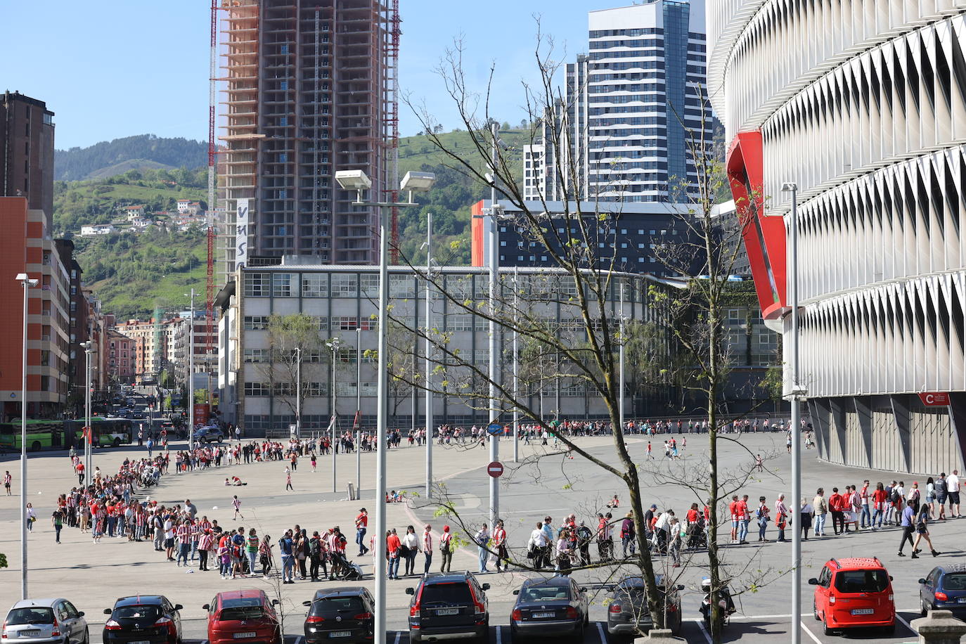 Las colas de este sábado para sacarse una foto con la Copa