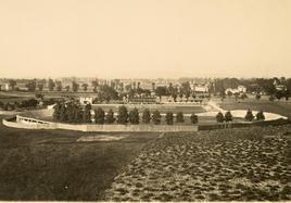 Vista panorámica del antiguo Mendizorroza con su velódromo incorporado en 1925.