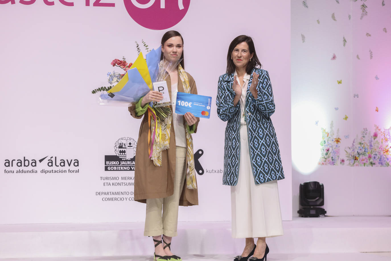 La pasarela Gasteiz On pone el broche final a la presentación de las tendencias de la temporada primavera-verano