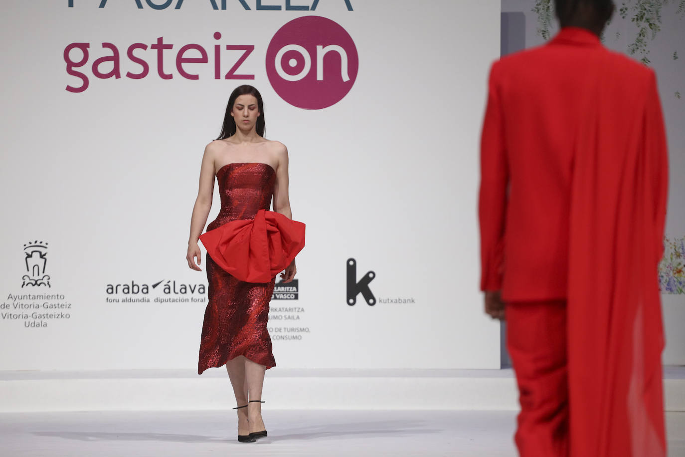 La pasarela Gasteiz On pone el broche final a la presentación de las tendencias de la temporada primavera-verano