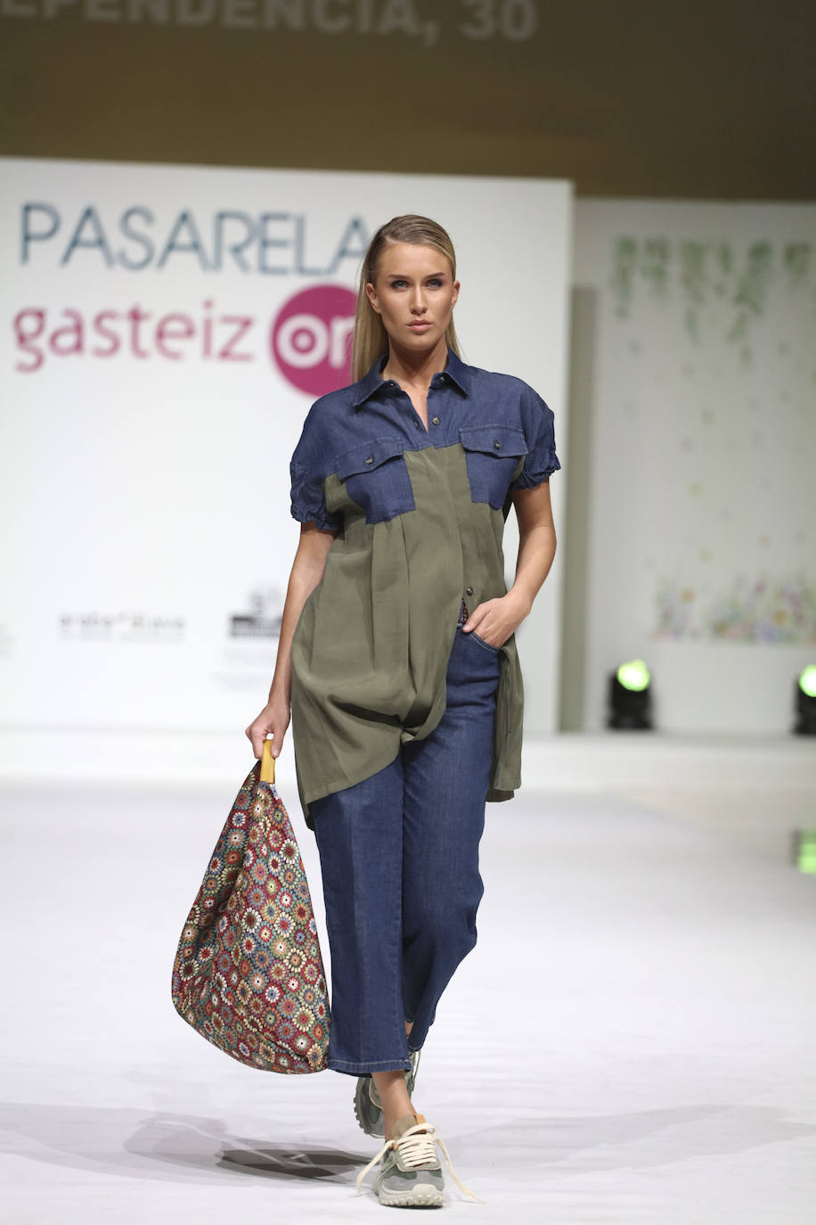 La pasarela Gasteiz On pone el broche final a la presentación de las tendencias de la temporada primavera-verano