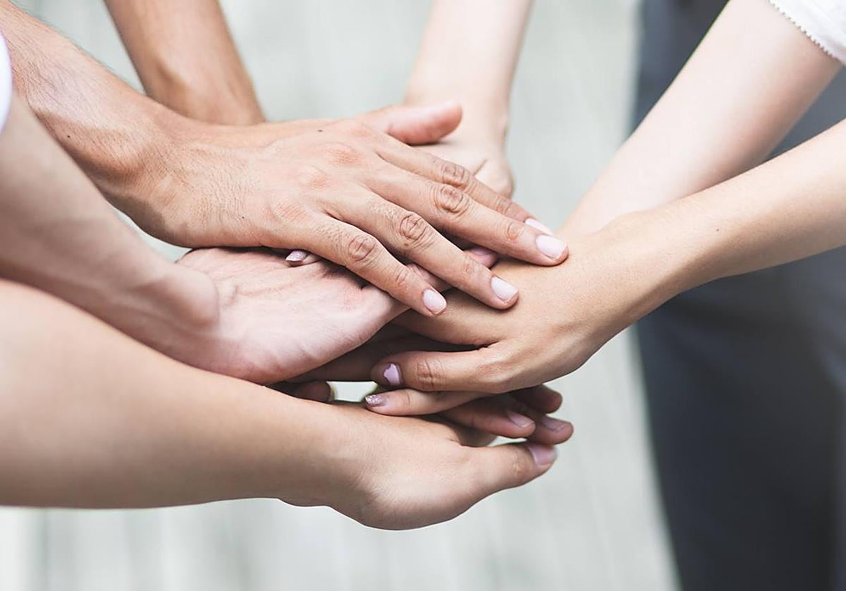 De la crítica y la amistad civil