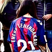 Una camiseta de 'Eneko Lehendakari' para apoyar a aita Andueza