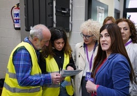 Miren Gorrotxategi tarda veinte minutos en votar por una confusión con su apellido