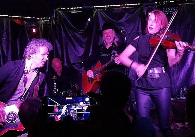 El cuarteto el sábado en Zaragoza, tocando 'Summertime'.