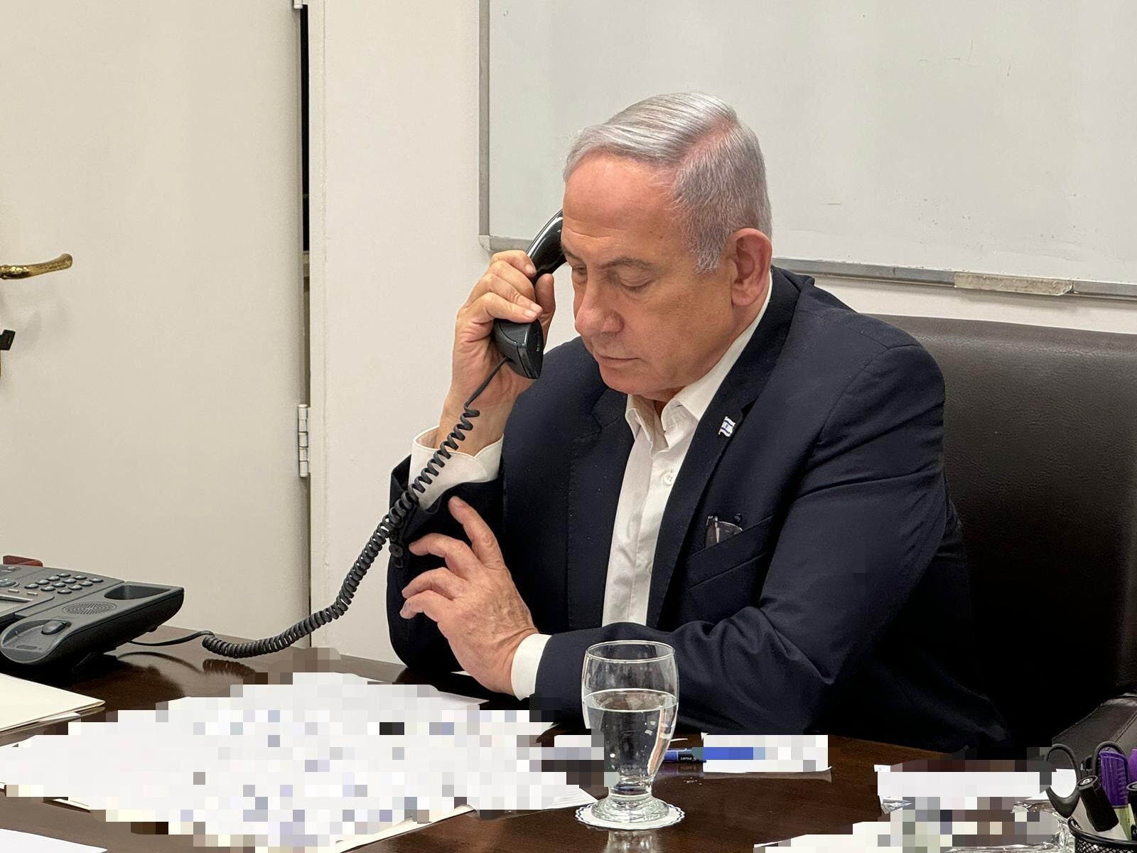 Netanyahuk telefonoz hitz egin zuen Bidenekin Iranen erasoaren ostean.