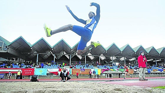 300 atletas de 70 clubes se darán cita en el XXVI Meeting Paralímpico de Basauri