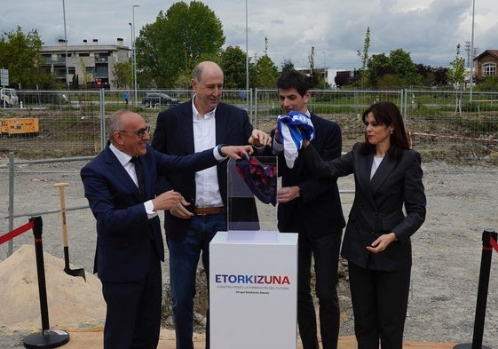 Ramiro González, Josean Querejeta, Alfonso Fernández de Trocóniz y Maider Etxebarria.