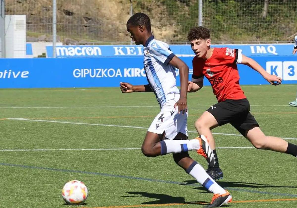 Así ha sido el polémico debut con la Real de Alogo, el joven que tiene un acuerdo con el Athletic