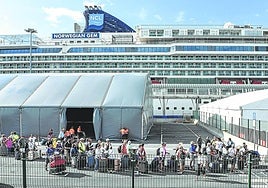 Un total de 80 cruceros tienen previsto atracar en Getxo durante la temporada que acaba de inaugurarse.