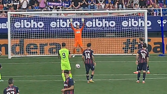 El penalti perfecto de Aketxe que maravilló a los hinchas del Eibar