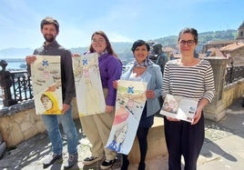 De izquierda a derecha, Arkaitz Pascual (profesor de la Náutica), Maite Caruezo (concejal de Turismo), Nadia Nemeh (alcaldesa) y Leire Zarate (BBK).