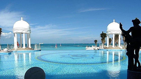 Una familia atrapada en Cancún: el marido está en coma y el hospital cuesta 8.000 euros al día