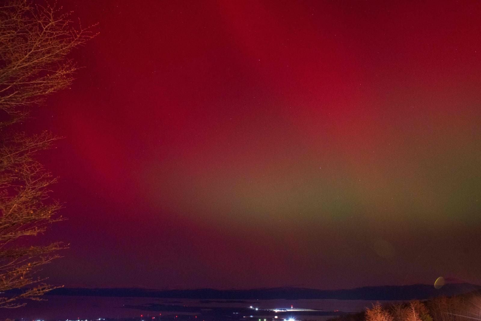 La aurora boreal tiñe el cielo de todo el mundo