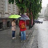 La Aemet activa la alerta por lluvias y fuerte oleaje: estas son las zonas más afectadas