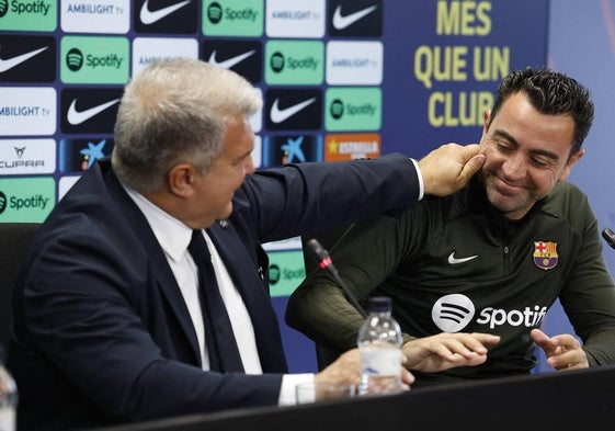 Enésimo lío en el Barça: Laporta podría despedir a Xavi en los próximos días