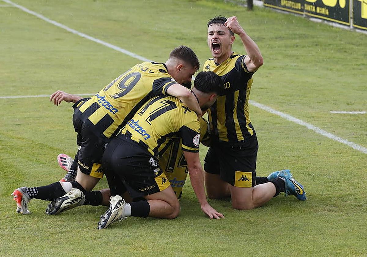 'Portu' y Deusto ganan sobre la bocina en el primer asalto del ascenso a Segunda RFEF