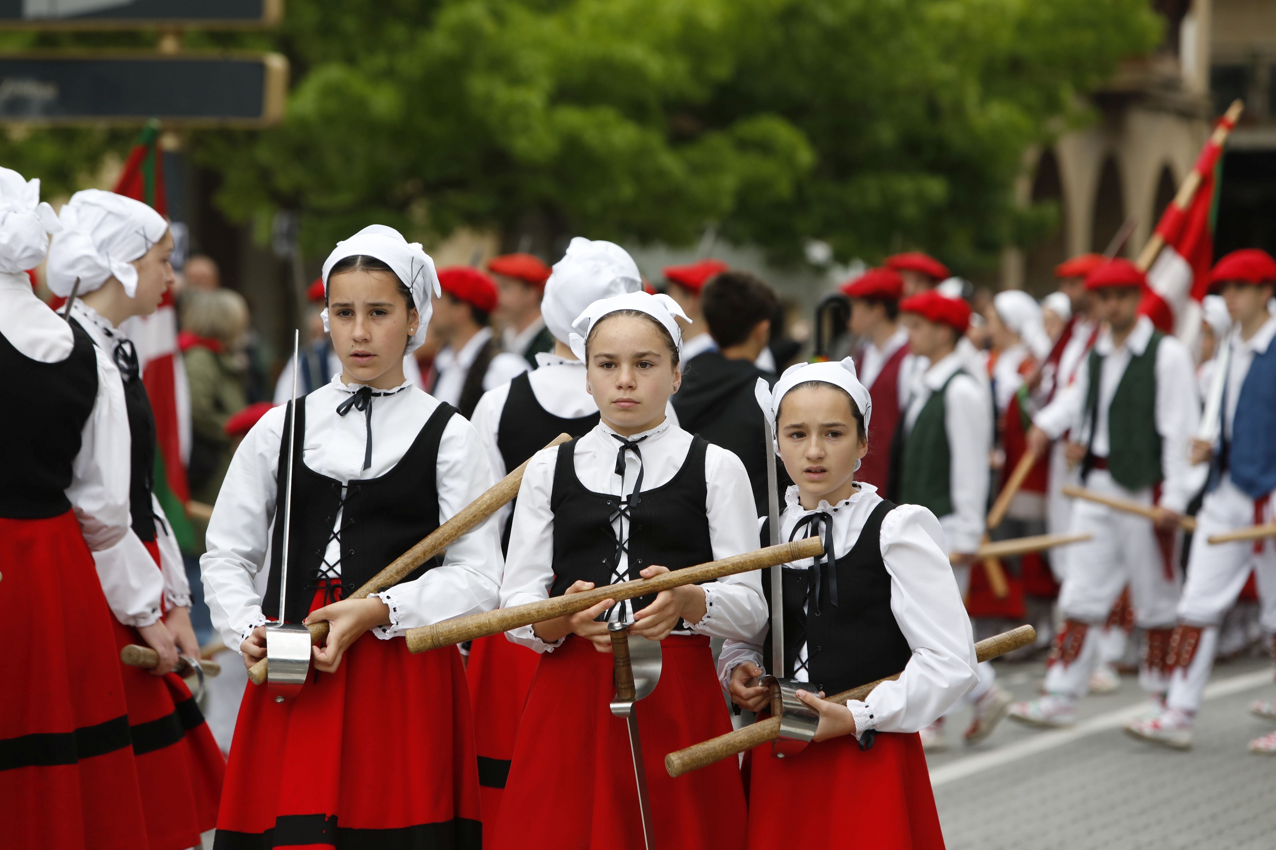 La gran fiesta de los bailes tradicionales en Amorebieta