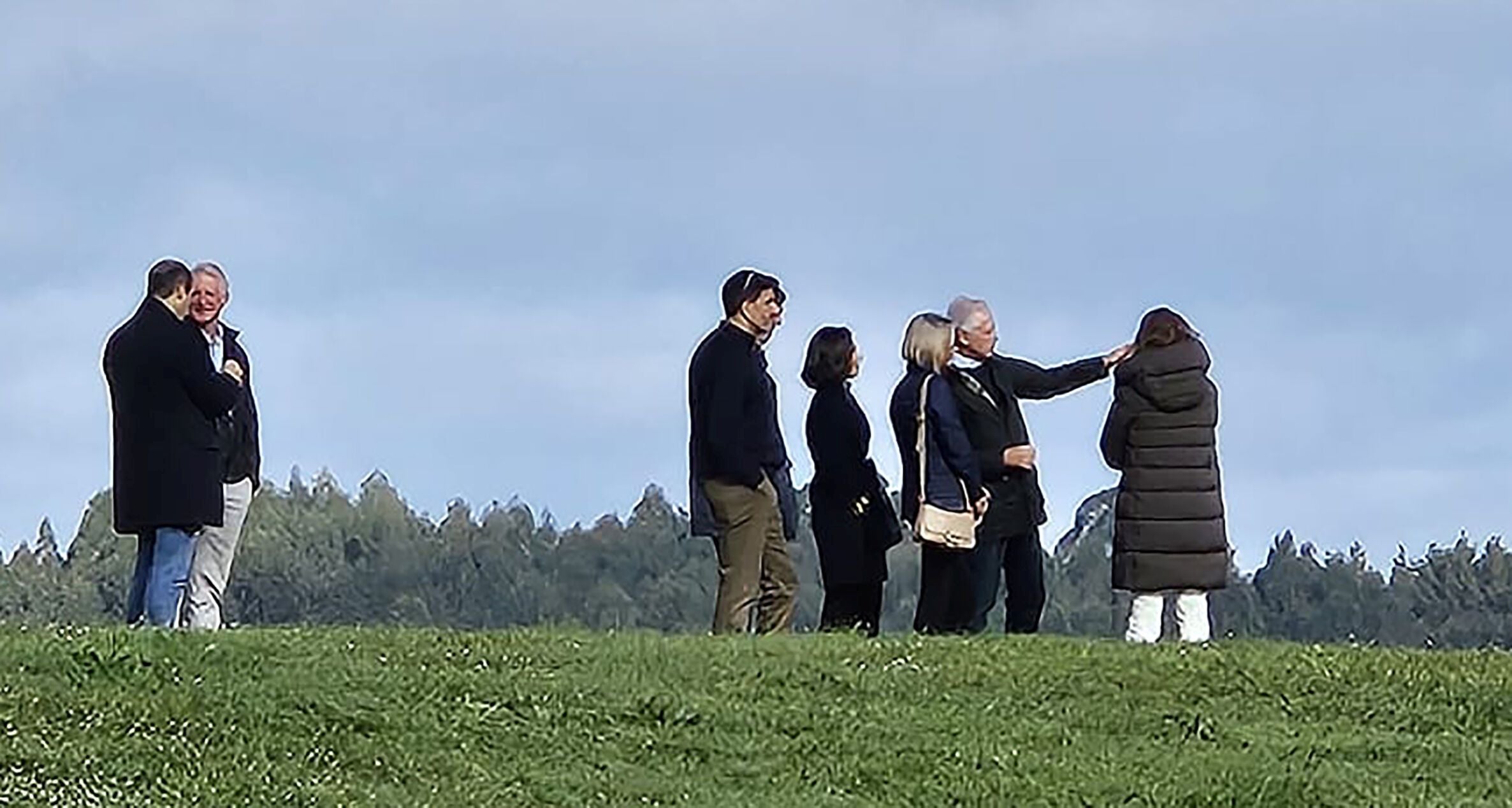 Marieta Westermann, directora del Guggenheim en Nueva York, visita Urdaibai acompañada por el director del Guggenheim Bilbao, Juan Ignacio Vidarte, y la diputada general, Elixabete Etxanobe