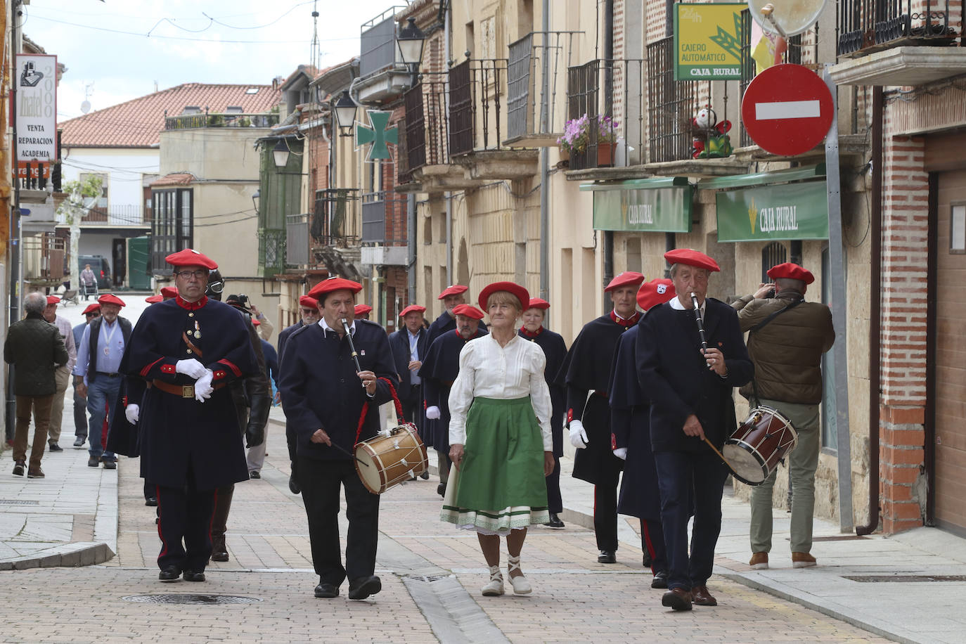 El homenaje al primer miñón alavés muerto en acto de servicio en Fuentesaúco