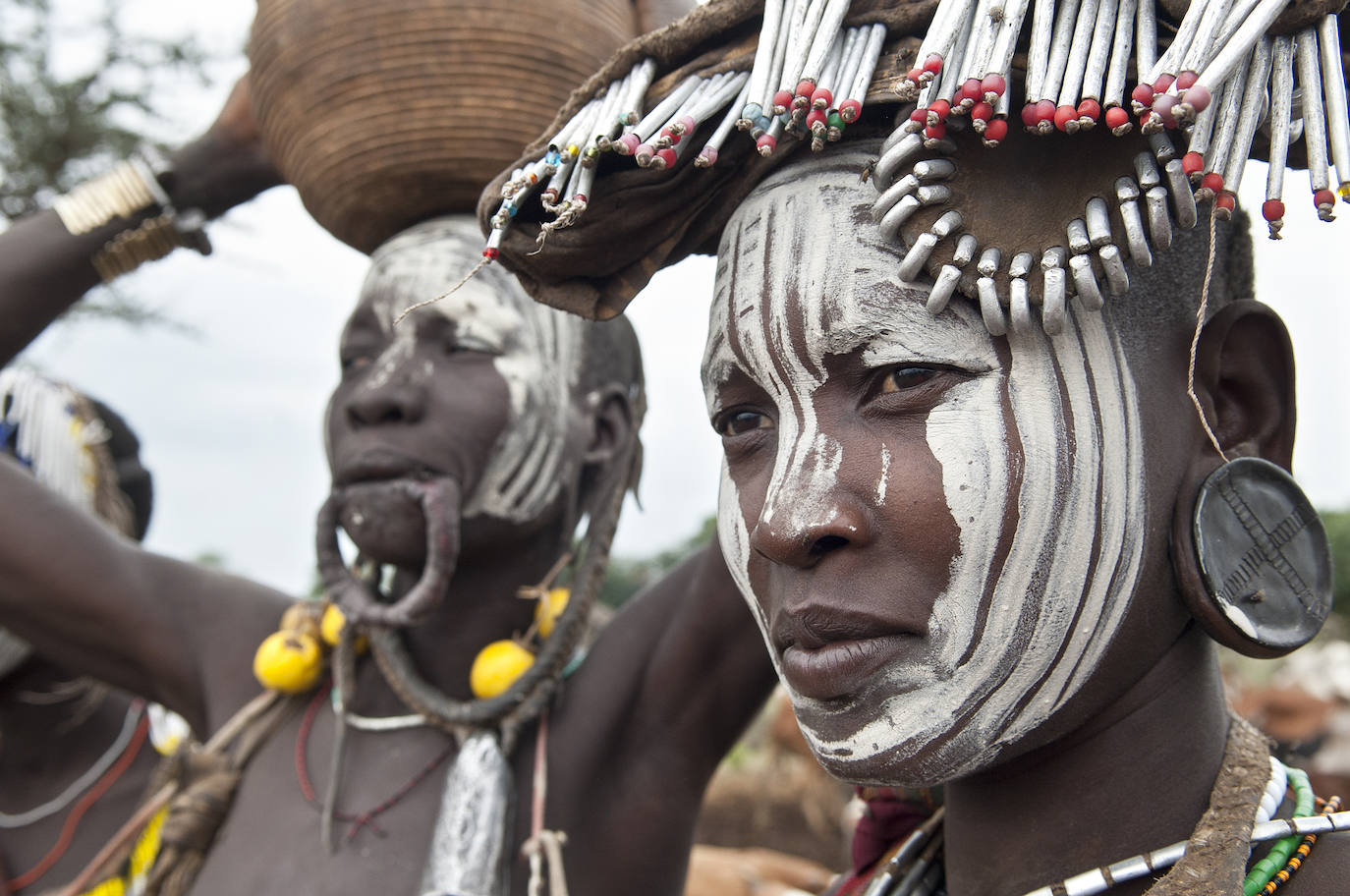 Los mursi, un símbolo del África que languidece