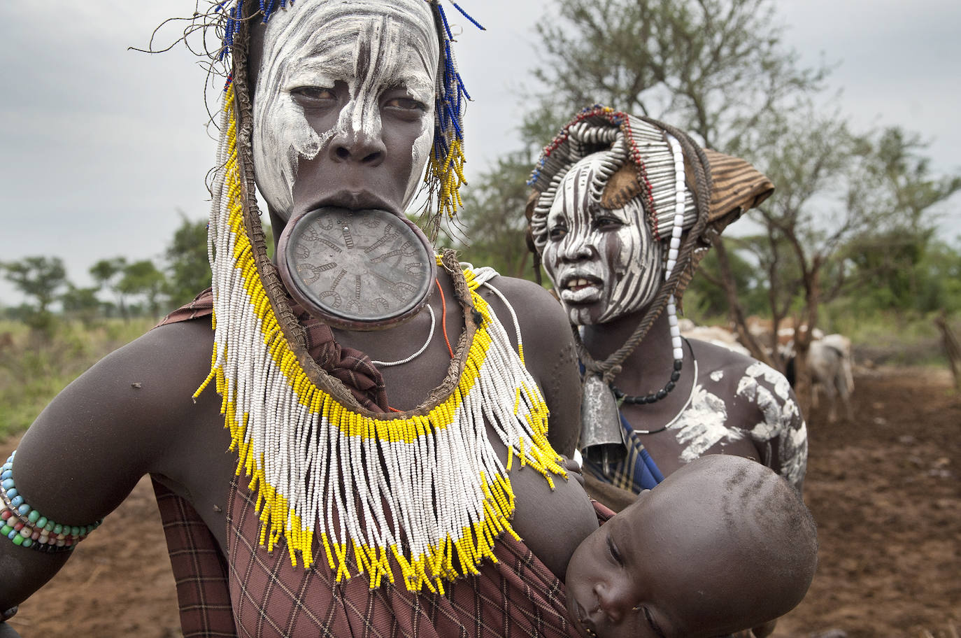 Los mursi, un símbolo del África que languidece