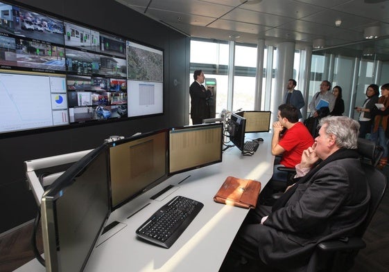 Imagen del centro de control de la red de recarga eléctrica que tiene Ibil en Barakaldo.