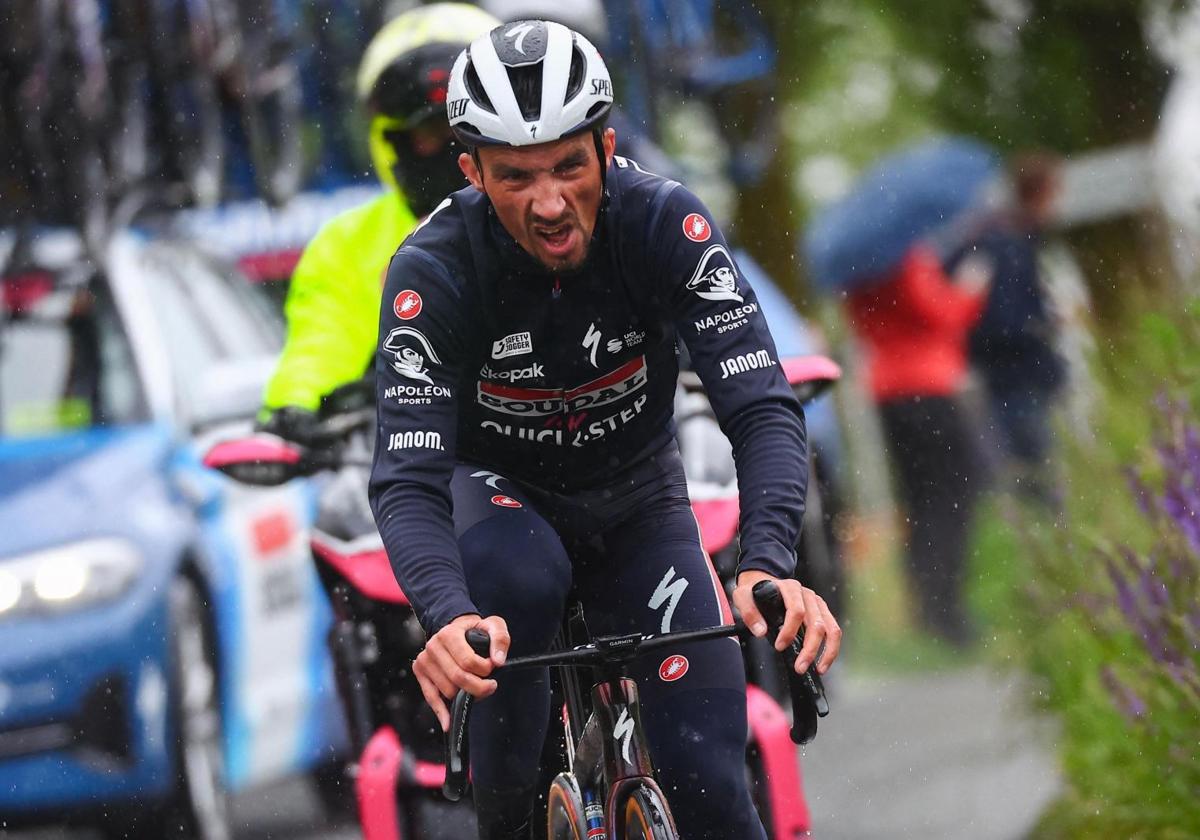 La polémica sanción de la UCI a la Alaphilippe durante el Giro