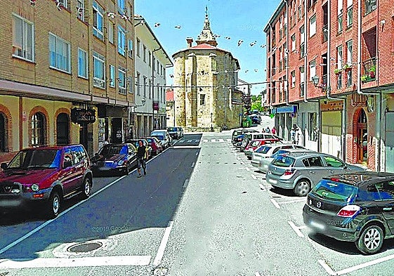 La anchura de las calles y el espacio de aparcamiento en Araia se regulan en la nueva normativa.