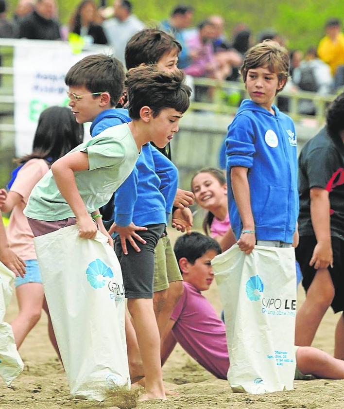 Imagen secundaria 2 - Getxo se sumerge en el Ibilaldia y protagoniza una edición «multitudinaria»