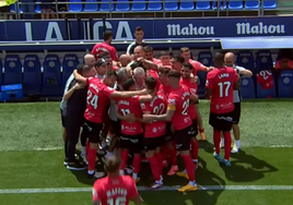 La emocionante celebración de un gol del Mallorca con dedicatoria especial al 'Vasco' Aguirre por su despedida