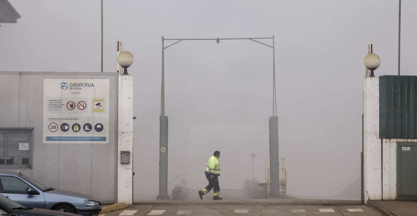 Las imágenes del incendio de Goiain