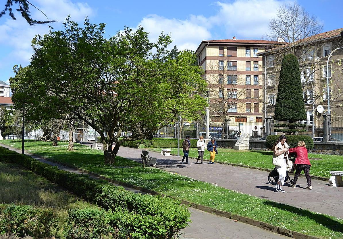 El parque de Lamuza se incopora a la red local de espacios sin humo.