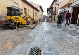 El acceso al casco histórico solo se podrá hacer con carreteilla manual o con un mando para entrar a un garaje, pero no se podrá aparcar.