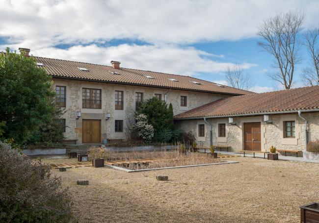 Vista de la Casa de la Dehesa.