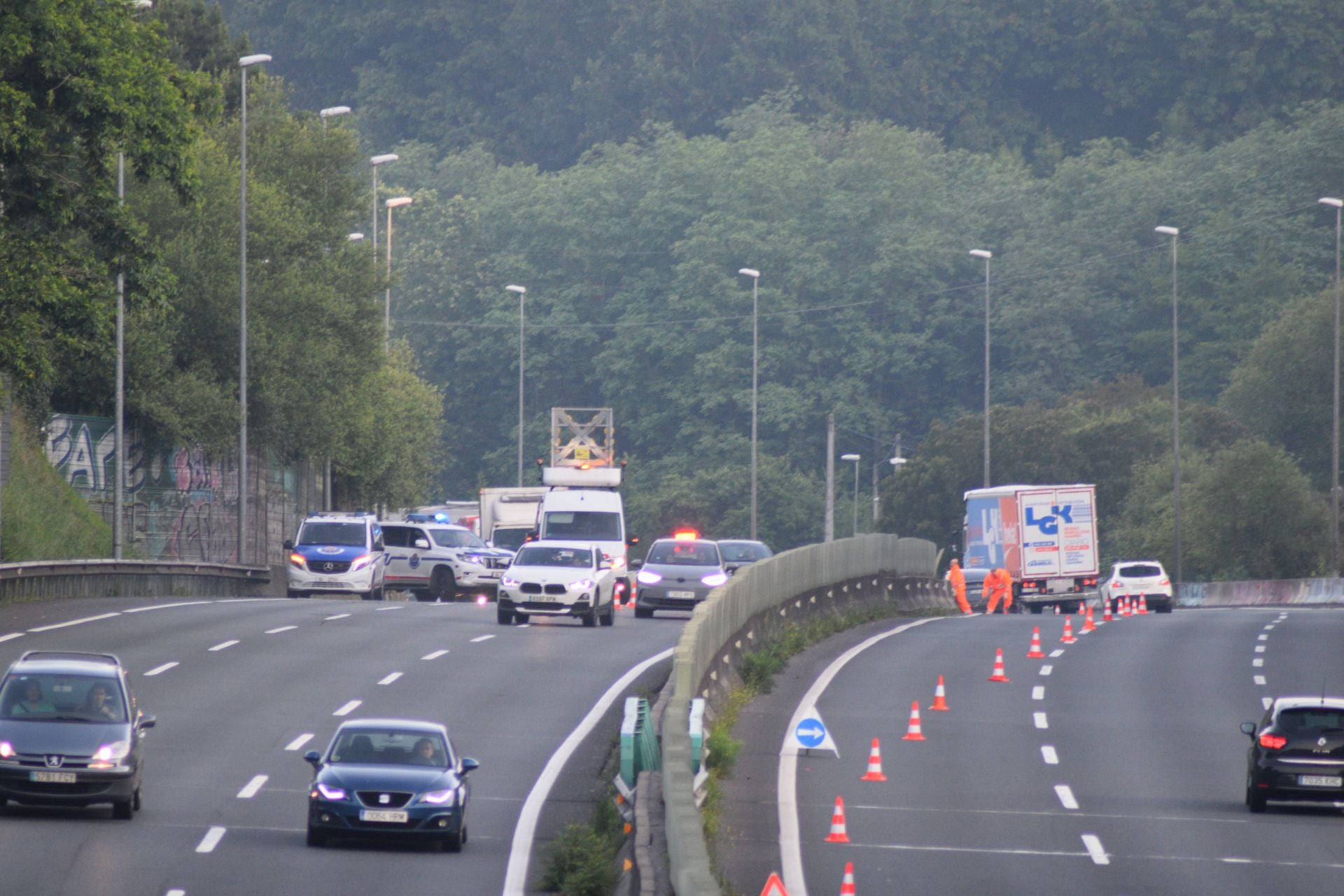 Accidente en la A-8 en Galdakao sentido San Sebastián.