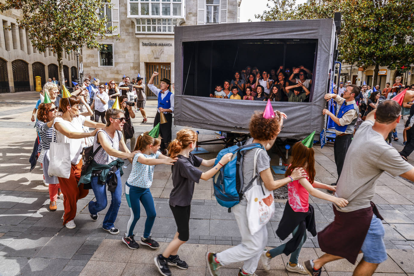 Kaldearte llena Vitoria de espectáculos