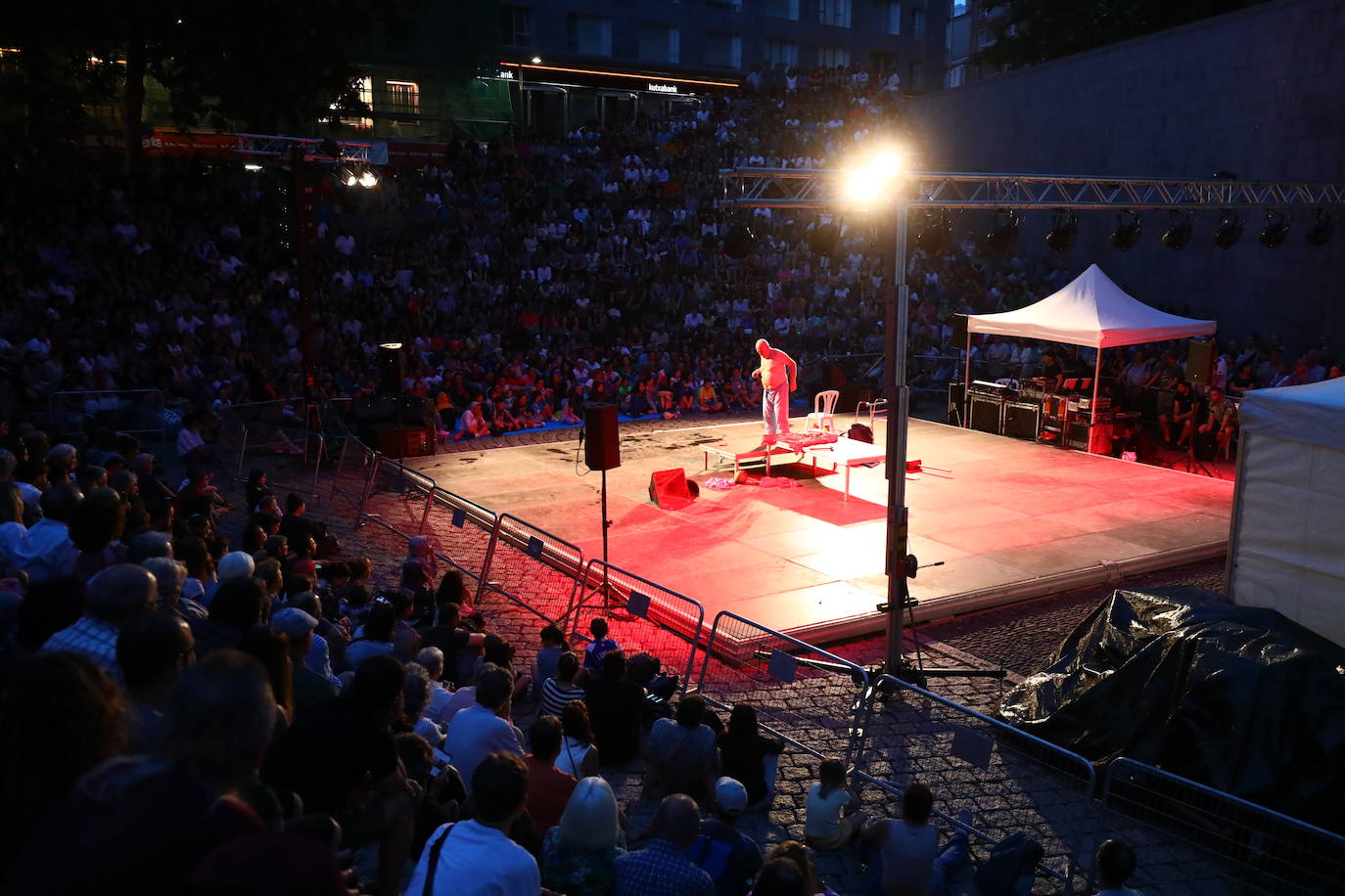 El festival KaldeArte de Vitoria, en imágenes