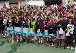 Imagen de la concentración celebrada este domingo en repulsa de los sucedido.