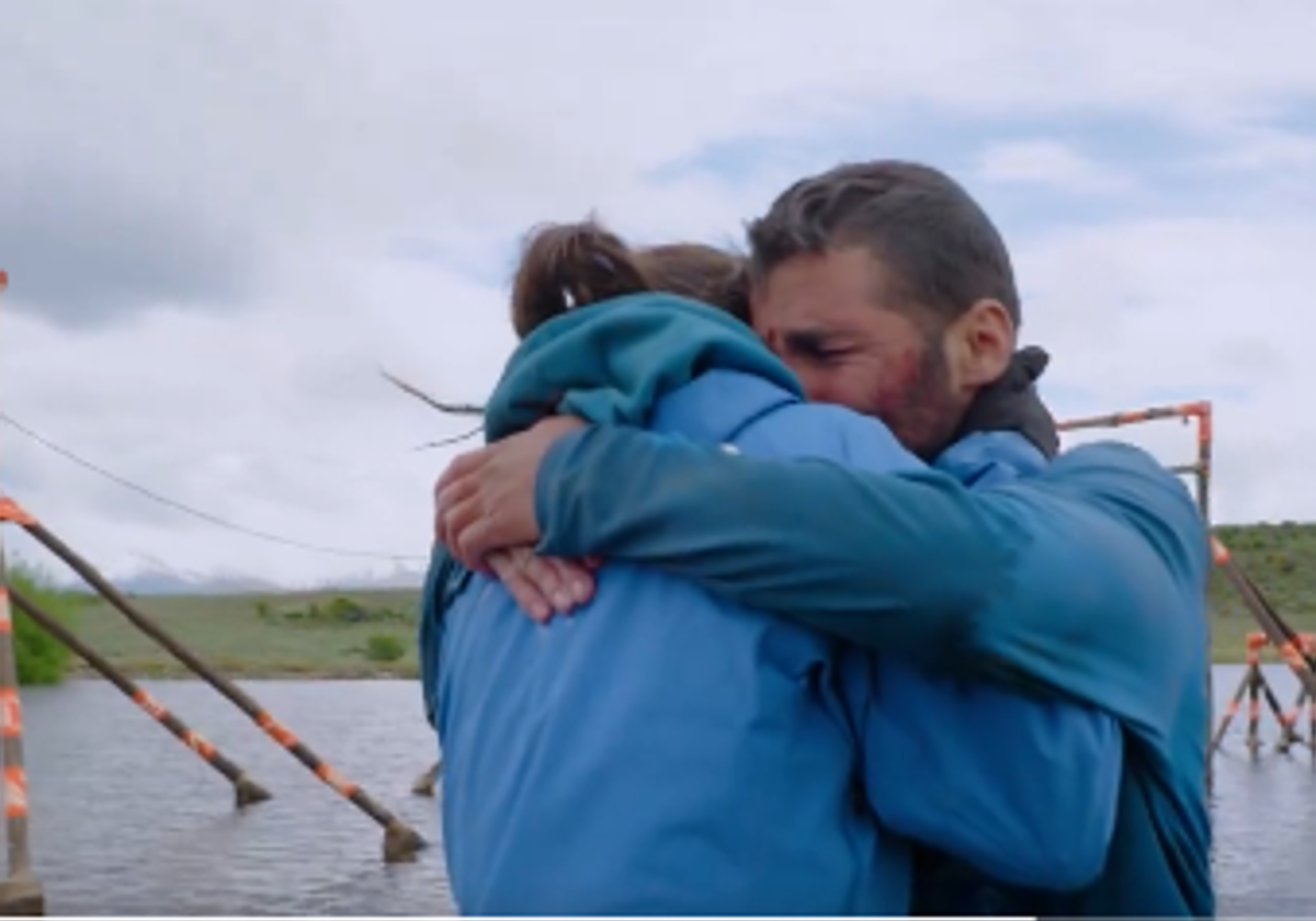 Una despedida entre lágrimas y una amistad inesperada en 'El Conquistador del fin del mundo'