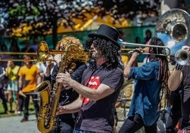 Los grupos de música amenizarán las calles del municipio a lo largo de todo el fin de semana.