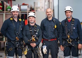 Los bomberos de Petronor, a la vanguardia en la lucha contra incendios