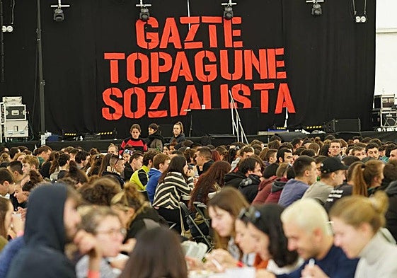 GKS pide abrir un diálogo con las txosnas para estar presente en las fiestas de Vitoria y Bilbao