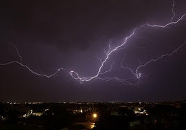 La Aemet advierte de fuertes tormentas este fin de semana: estas serán las zonas afectadas