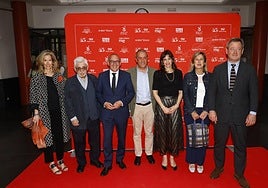 Zuriñe Ortiz de Latierro, Jesús María Alegría, Ramiro González, Juan Jesús Alegría, Maider Etxebarria, Sonia Díaz de Corcuera y Bingen Zupiria.