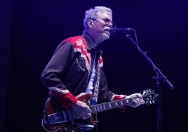 Gary Louris y The Jayhawks, en un momento de su evocador concierto en el Bilbao Arena.