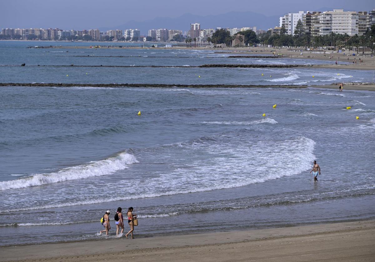 Muere ahogado un niño de ocho años en una playa de Benicàssim