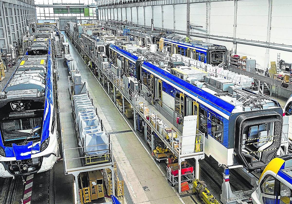 CAF gana en importancia estratégica y centra un 20% de sus accionistas en inversores institucionales del País Vasco.