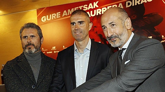 El palo de Alkorta a la directiva de Elizegi por la destitución de sus «amigos» Garitano y Ferreira