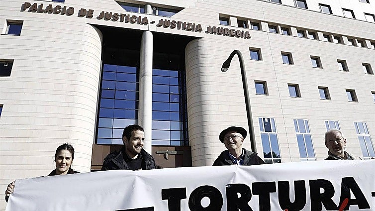 Navarra reconoce a otras cinco víctimas de tortura entre 2008 y 2011